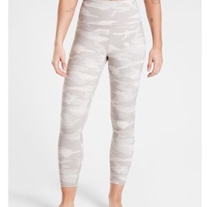 Athleta Gray Camo Elation 7/8 Tights Size XS